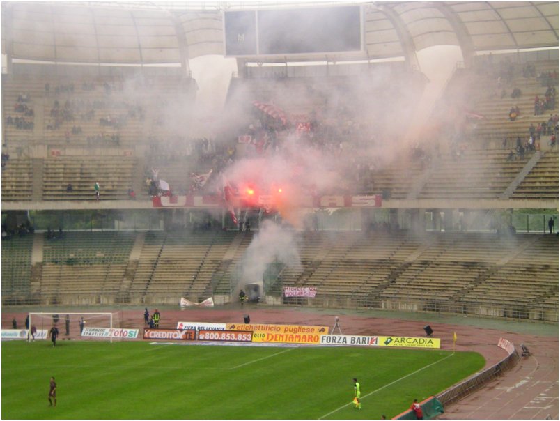 Bari - Arezzo 07.11.2004 061